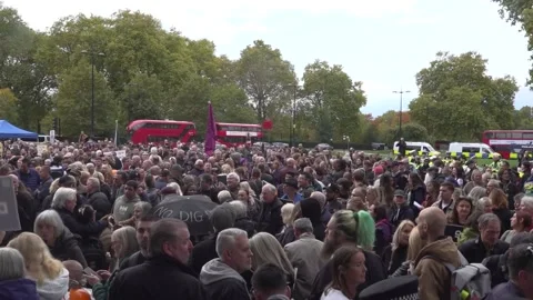 Not to Figital ID protest sets off from Marble Arch to Whitehall  Video stock 319391208
