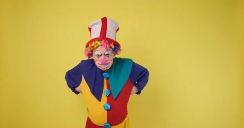 Not understanding clown looking on camera Stock Footage 155105744