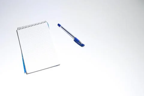 Note and Pen Stockfoto's