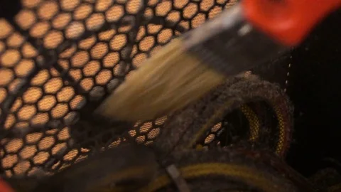 Notebook cooling system cleaning with a brush during service maintenance 스톡 동영상 77172354