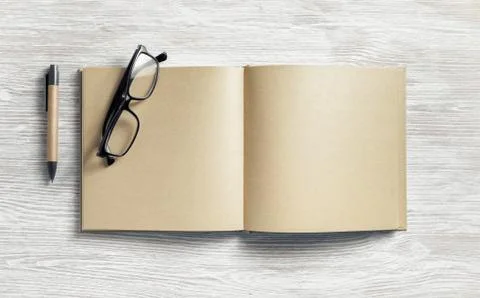 Notepad, pen, glasses Foto stock