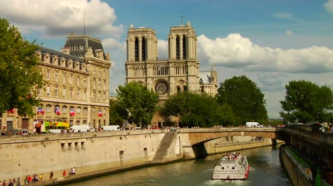 Notre Dame Cathedral Video stock 47534174