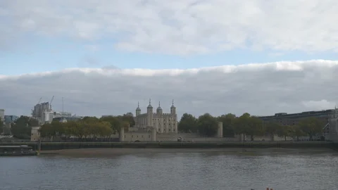 November 07 2020: The Tower across Thames river. Stock Footage 142803249