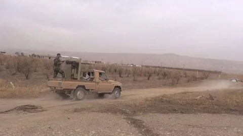 November 2016: Mosul troops, Army car with soldiers leave, ISIS war, Syria 스톡 동영상 69967637