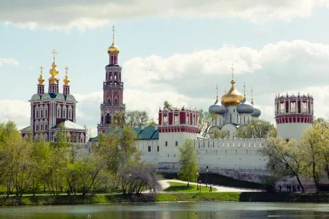 Novodevichy convent in moscow in the spring Fotos Stock