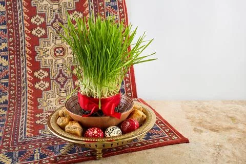 Nowruz haft-sin table representing persian spring new year Foto stock