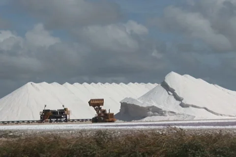 NTSC: Salt  Stock Footage 153455