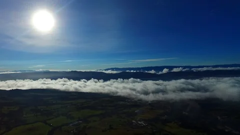 NUBES Vidéo 126555309