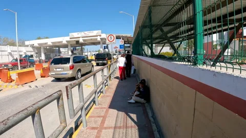 On the Nuevo Progreso International Bridge that crosses the Rio Grande Video stock 236560548
