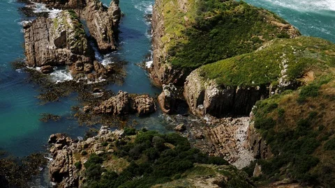 Nugget Point lighthouse, the Catlins, South Island, New Zealand. 動画素材 125456451