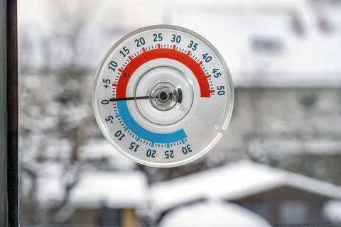 Null Grad, Temperaturen um den Gefrierpunkt, Fensterthermometer, München, .. Stock Photos