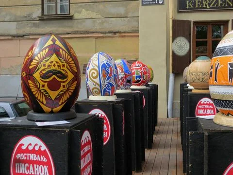 A number of figures of Easter eggs with various multi-colored ornaments Stock Photos