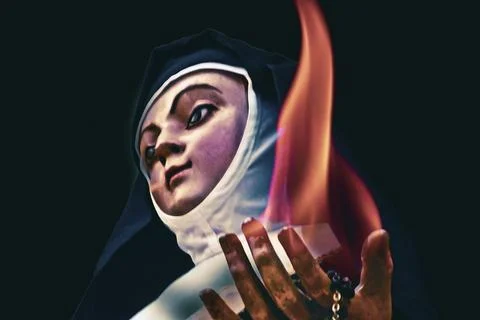 Nun statue with angry exrepssion with prayed beads and fire flame in his hand 스톡 일러스트