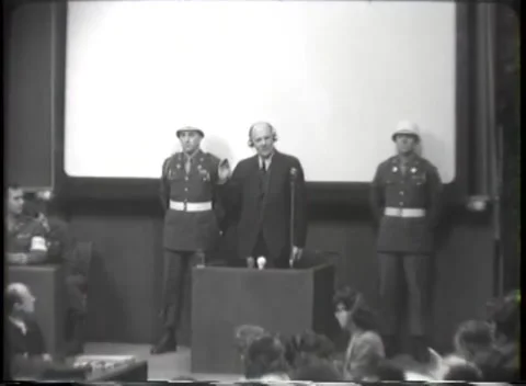NUREMBERG, GERMANY - 1946: War Crimes Trials — Hand raised beside the head 库存影片 342818639