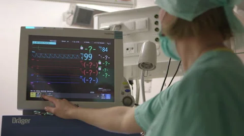 Nurse in operating theater Video stock 58251100
