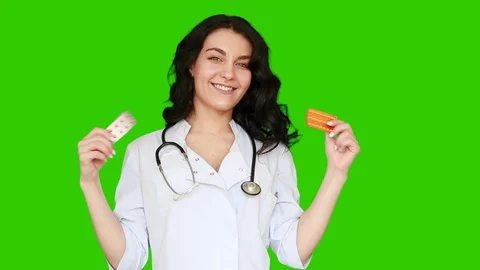 Nurse with pills Stock Footage 115912257