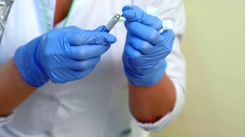 Nurse prepares workplace Stock Footage 72503511