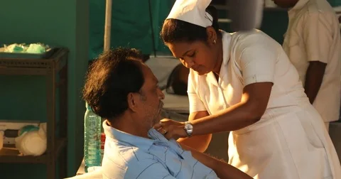 Nurse at work Stockbeeldmateriaal 83740420