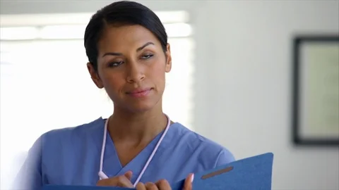 Nurse working shift at hospital. Vidéo 88404863