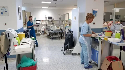 Nurses in an ICU  Stock Footage 145804642