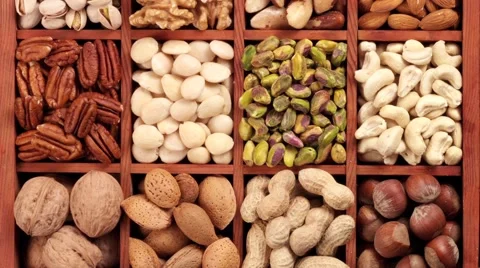 NUTS IN CLOSE UP MACRO TRACKING SHOT OVERHEAD Vidéo 62231577