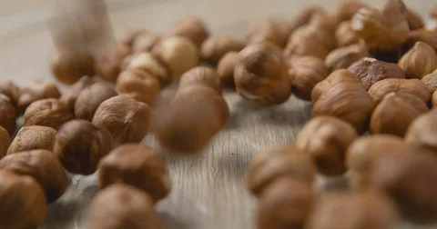 Nuts falling slowmotion‚ orginal file: 4K DCI, PRO RES 444, 12 bits Vídeo Stock 81732747