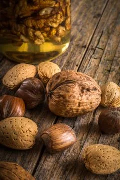 Nuts in honey Foto stock