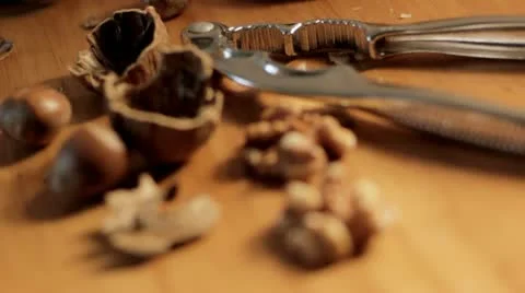 Nuts rack focus Vidéo 12733907