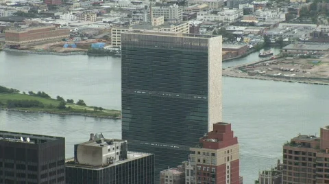 NYC 2 Clip 004-18 Stock Footage 337103