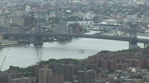 NYC 2 Clip 004-19 Stock Footage 337111