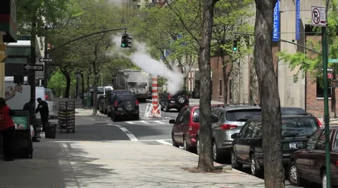 NYC CONSTRUCTION STREAM VENT-TRAFFIC-LIGHTS-TELEPHOTO Stock Footage 973962
