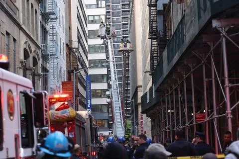 NYC Parking Structure collapse, New York, USA - 18 Apr 2023 Stock Photos