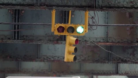 NYC Street Stop-Light 库存影片 80537292