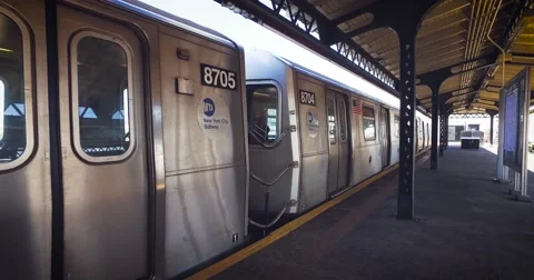 NYC subway leaving the platform Stock Footage 62782311