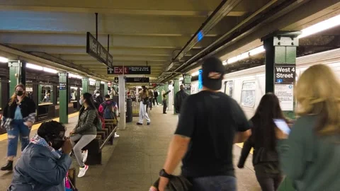 Nyc subway platform Stock Footage 169121192