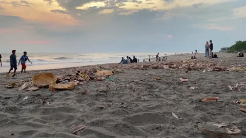 Nyepi. View of polluted sandy beach after the day of silence, Balinese New Year 動画素材 194102136