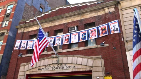 NYFD Engine 3 Commemorates 20th Anniversary of 9/11 Terror Stockbeeldmateriaal 160889756