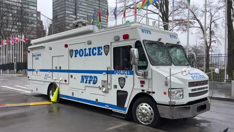 NYPD Police Mobile Command Center downtown 4k 動画素材 268929073