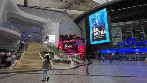 The O2. Video stock 346388186