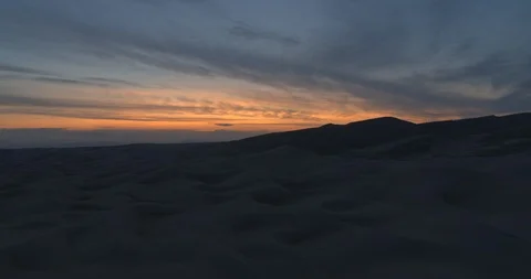 Oasis dunes at sunset 库存影片 117459037