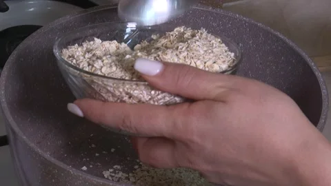 Oatmeal with milk 3 Video stock 308864276