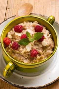 Oatmeal with raspberry Foto stock