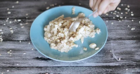 Oatmeal take a spoon 스톡 동영상 106107931
