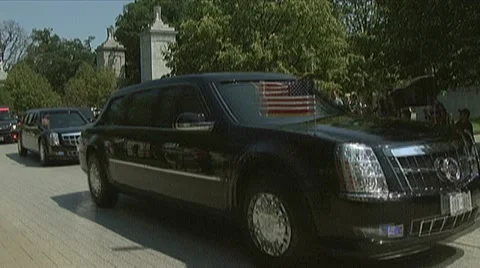 Obama motorcade Video stock 11130918