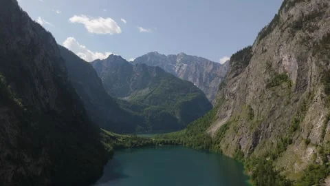 Obersee Lake Between Cliffs Aerial Push In Berchtesgaden Germany 動画素材 336394667