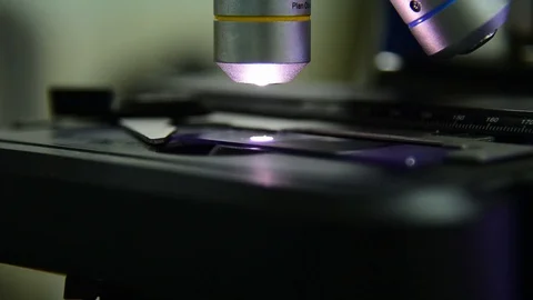 Objective lens of microscope in lab. Stock-Footage 128044195