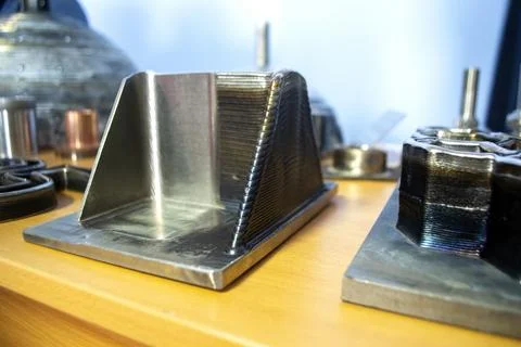 Objects printed 3D printer filament molten metal table Object printed 3D printer Foto stock