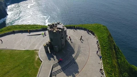 O’Brien’s tower, Cliffs of Moher Co Clare Video stock 98656052