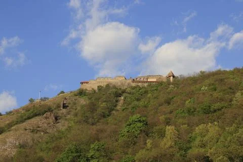Observation deck over Danube river in Visegrad castle. Woodland slopes leading 库存照片