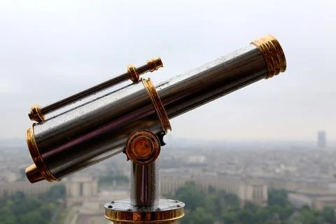 Observation deck with Telescope on Eiffel Tower Stock-Fotos